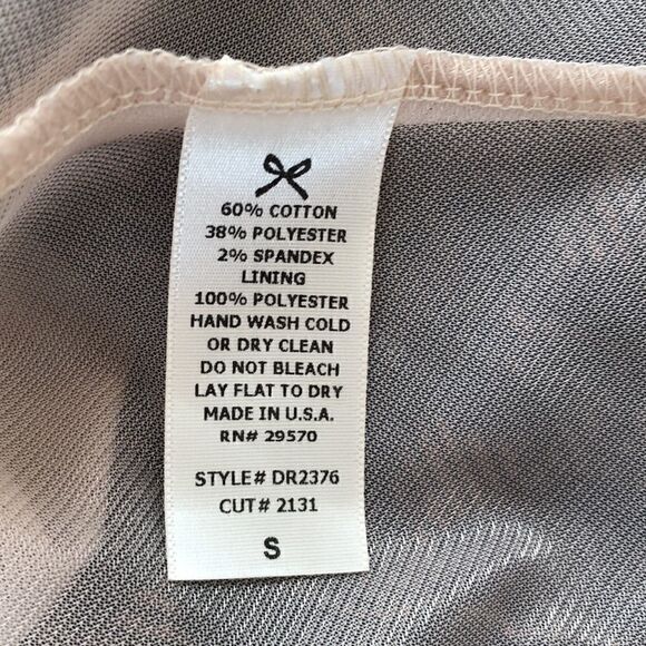 Vintage Everly mini dress.  Size Small.  70’s style. - Picture 4 of 7